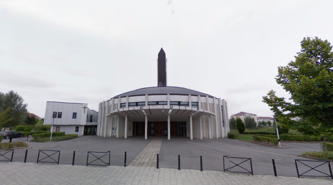 Église Notre-Dame du Val (Bussy-Saint-Georges, France)